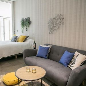 Studio met een King Size Bed